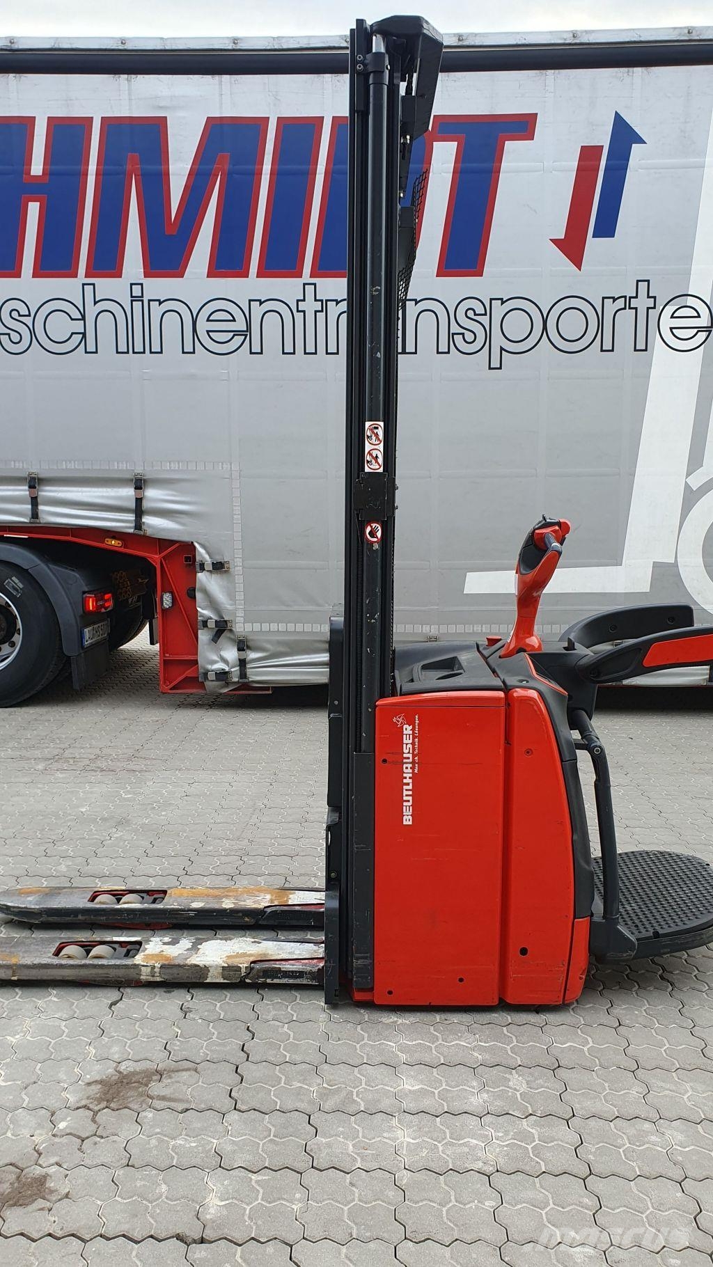 Linde L16APi Самохідні електроштабелери