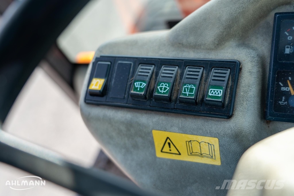 Ahlmann Zwenklader AZ 85t لوادر بعجل