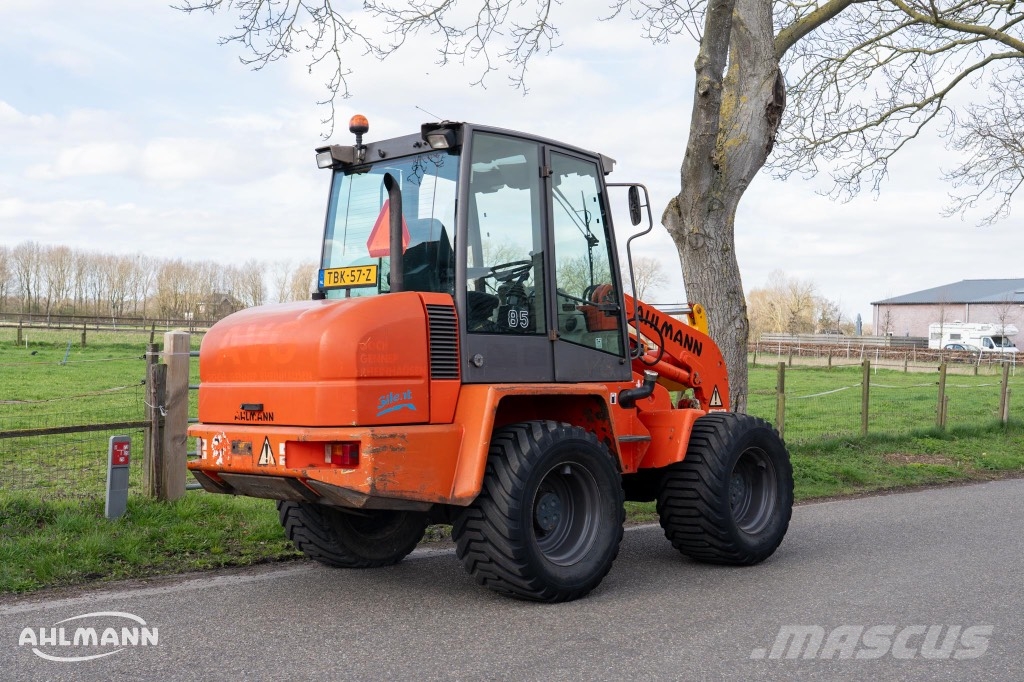 Ahlmann Zwenklader AZ 85t لوادر بعجل