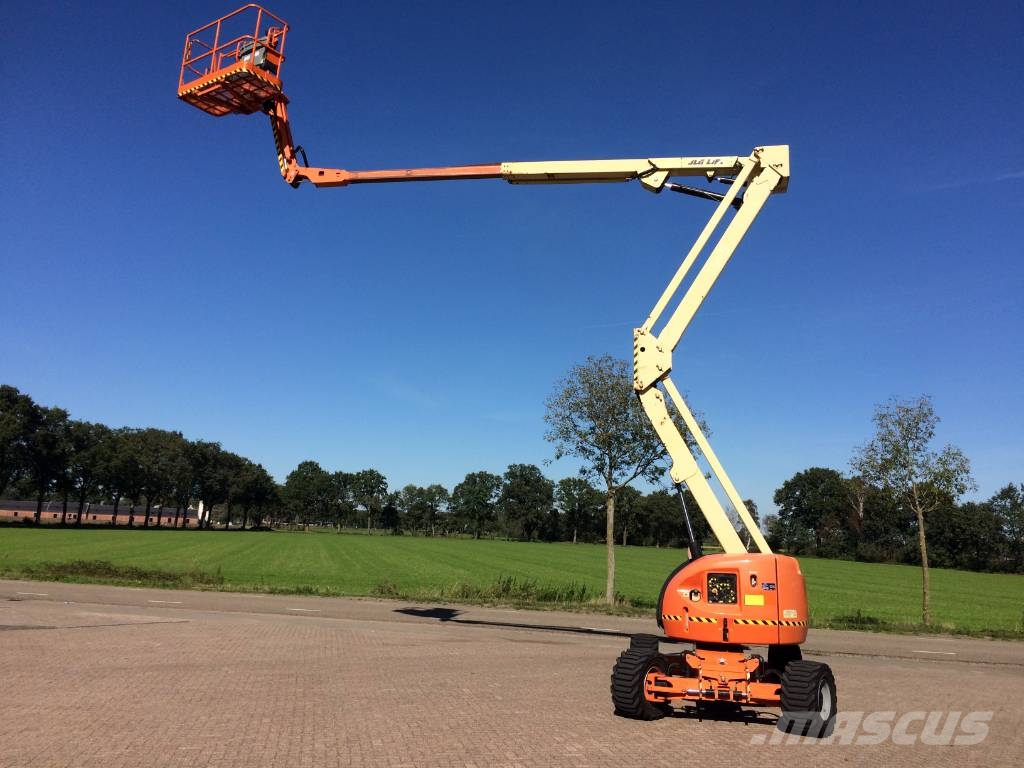 JLG 510 AJ Strēles pacēlāji