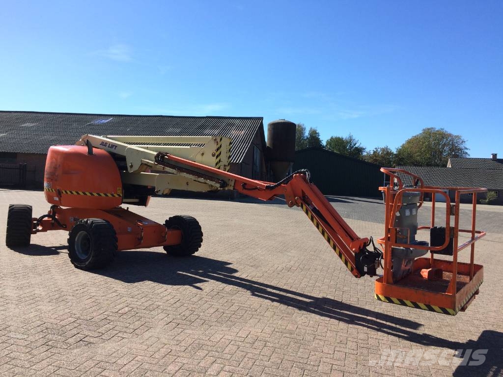 JLG 510 AJ Strēles pacēlāji