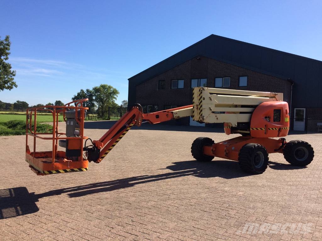 JLG 510 AJ Strēles pacēlāji