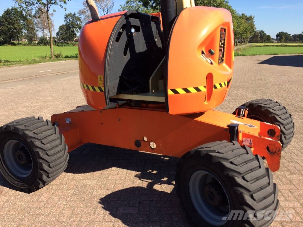 JLG 510 AJ Strēles pacēlāji