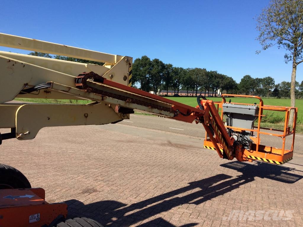 JLG 510 AJ Strēles pacēlāji