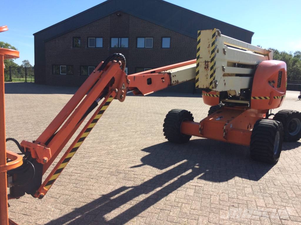 JLG 510 AJ Strēles pacēlāji