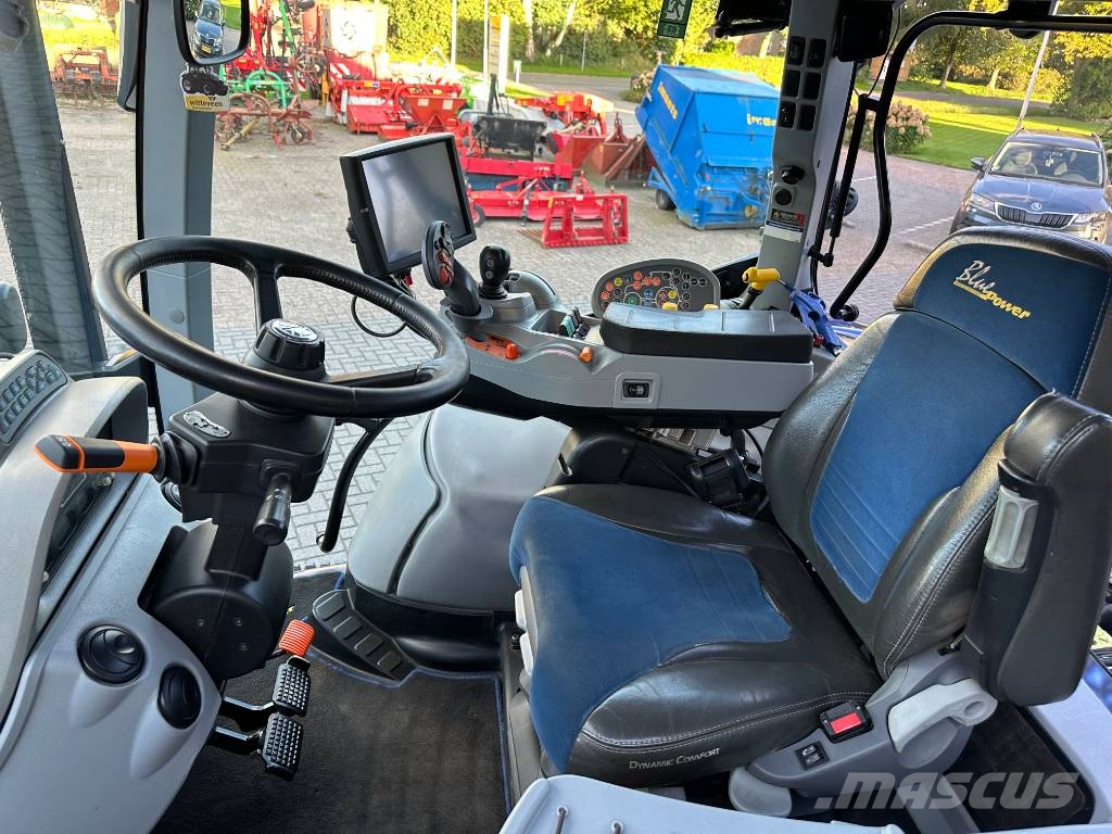 New Holland T 6.175 AC Traktori