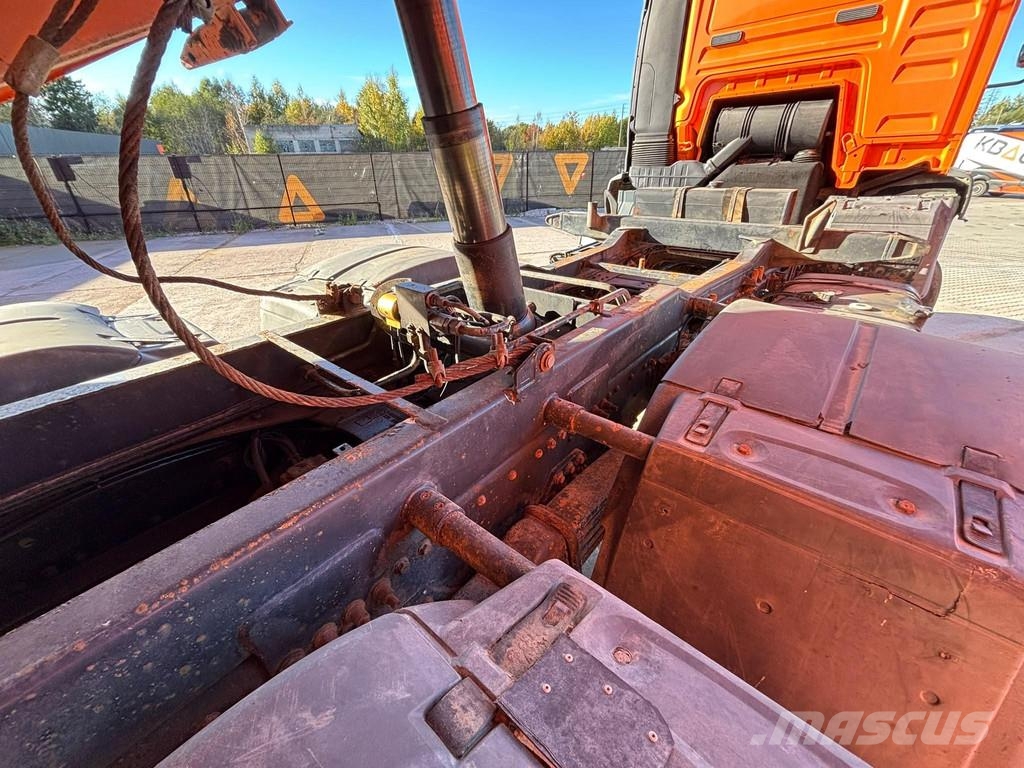 MAN TGA 26.400 6x4 FULLSTEEL / BOX L=4795 mm Pašizgāzējs
