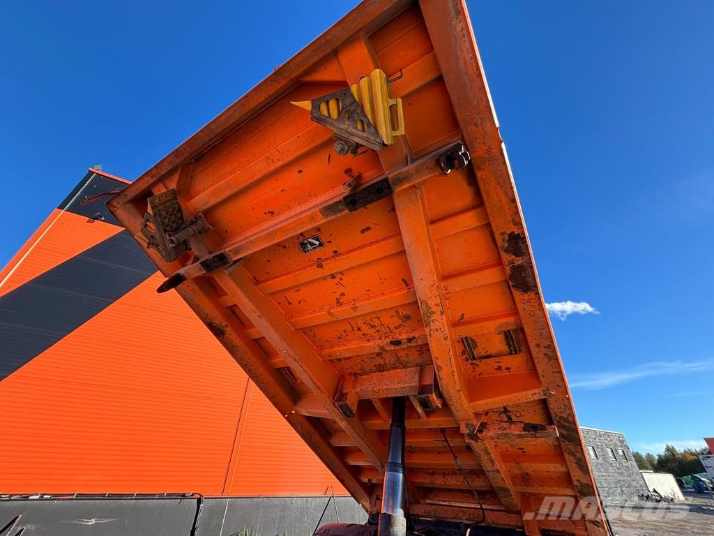 MAN TGA 26.400 6x4 FULLSTEEL / BOX L=4795 mm Pašizgāzējs