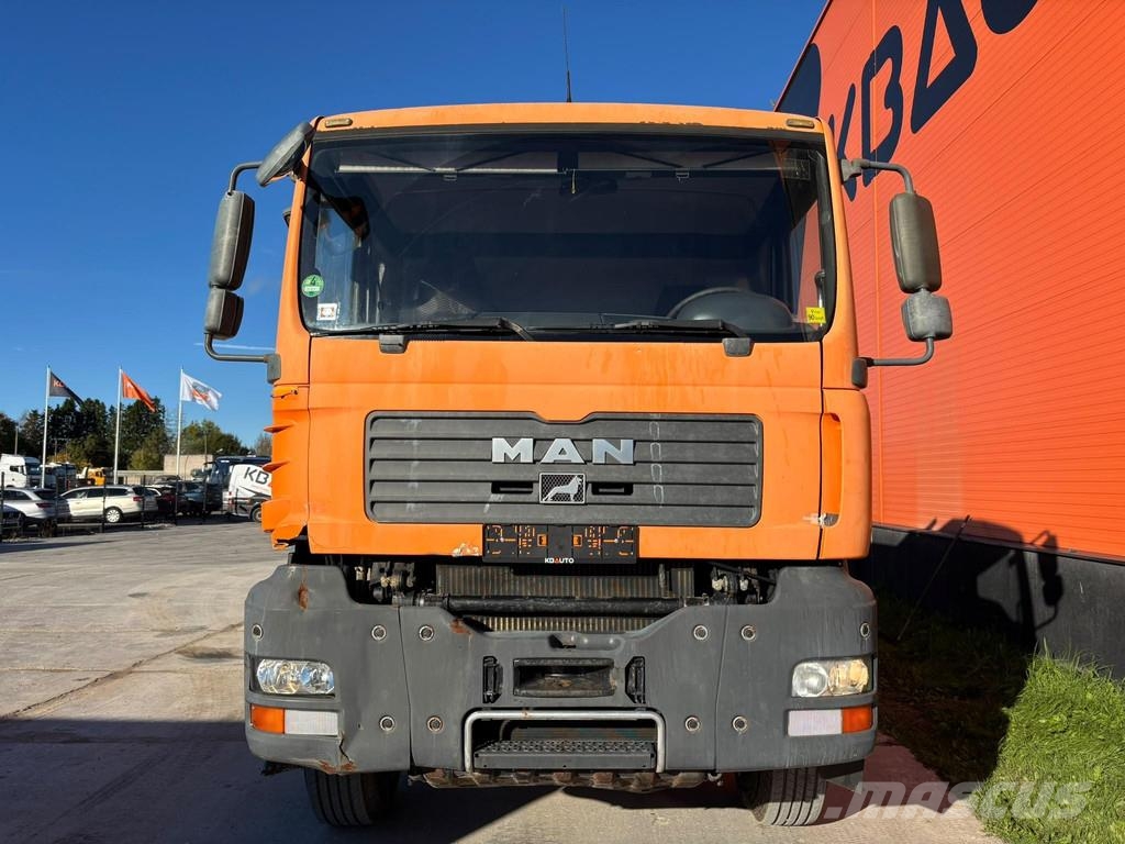 MAN TGA 26.400 6x4 FULLSTEEL / BOX L=4795 mm Pašizgāzējs