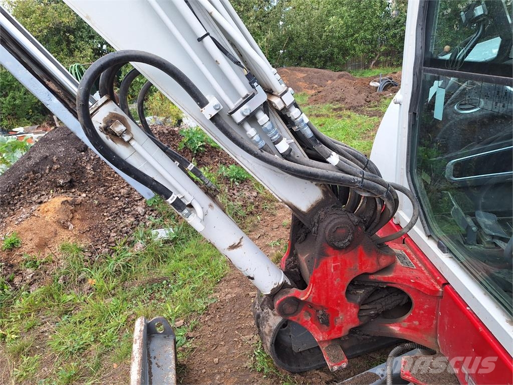 Takeuchi TB 335 R معدات البناء - غير ذلك