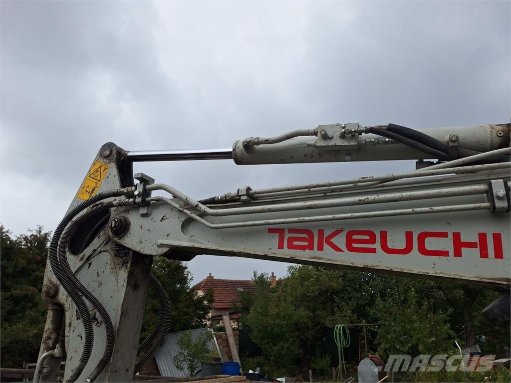 Takeuchi TB 335 R معدات البناء - غير ذلك