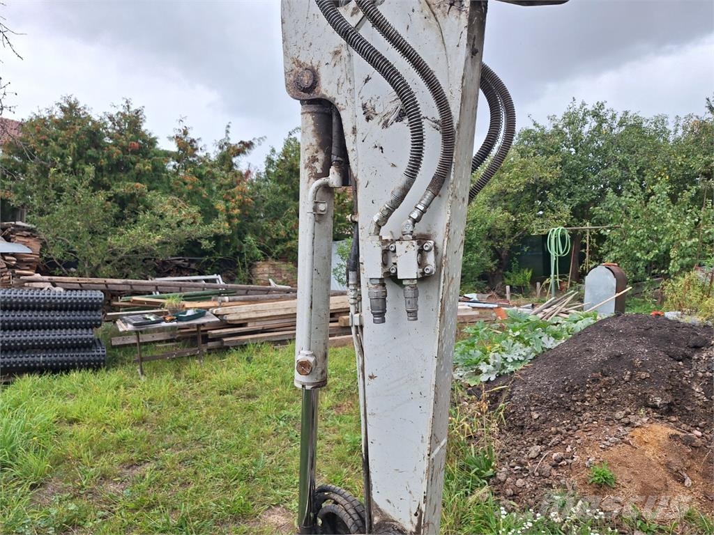 Takeuchi TB 335 R معدات البناء - غير ذلك