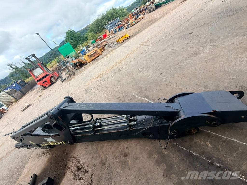 John Deere CH710 Main Boom Μπούμες και κουτάλες