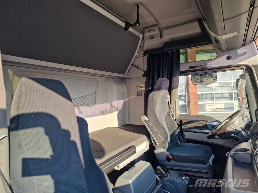 MAN TGX 18.560 4x2 - Retarder - Night clima - Full air Trækkere