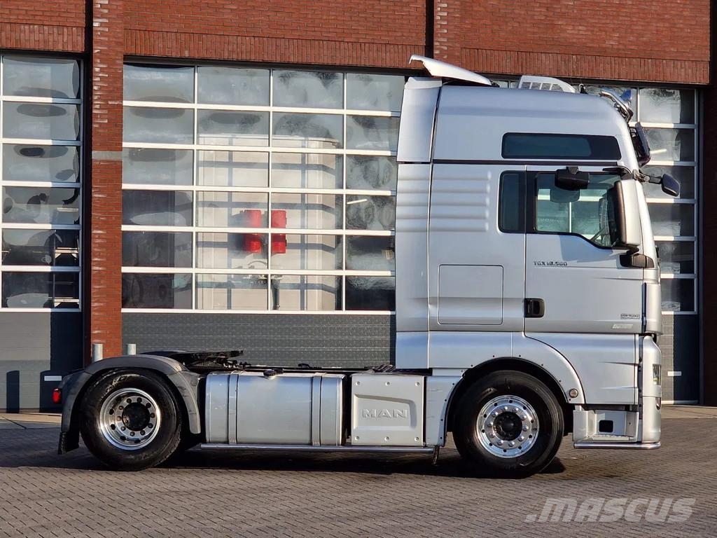 MAN TGX 18.560 4x2 - Retarder - Night clima - Full air Trækkere