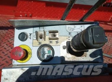 SkyJack SJ III 3226 Ollós emelők