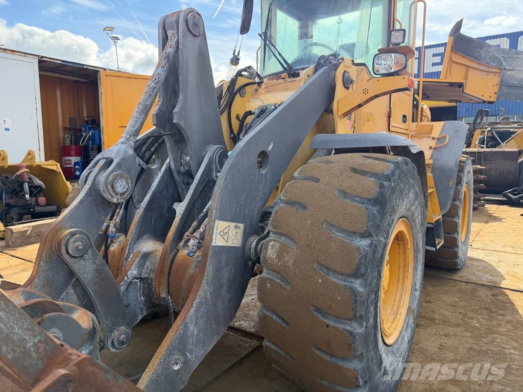 Volvo L 90 E Pyöräkuormaajat