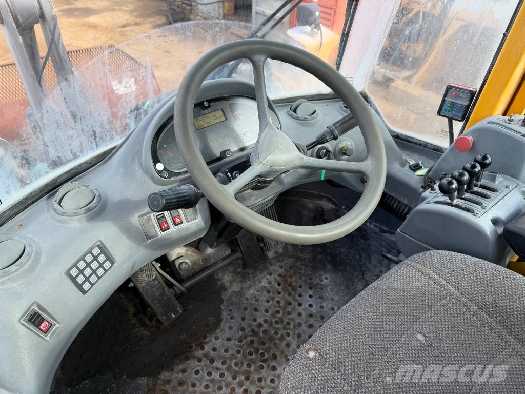 Volvo L 90 E Pyöräkuormaajat