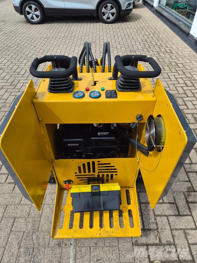 Bobcat Schranklader loader shovel لوادر زحافة