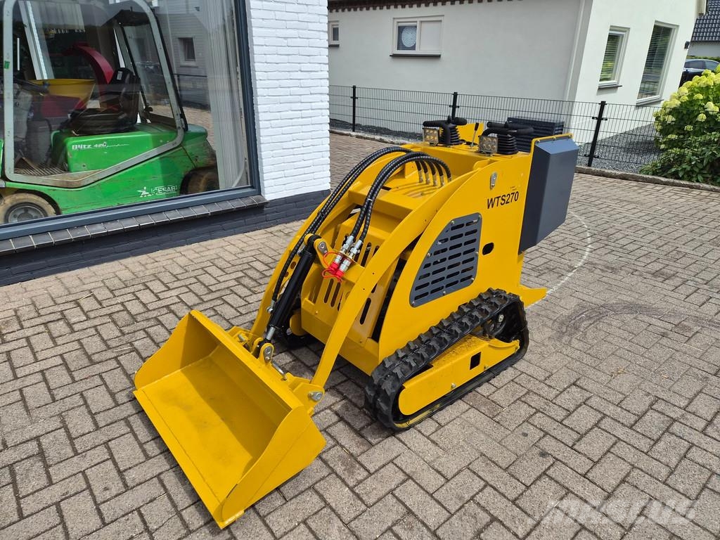 Bobcat Schranklader loader shovel لوادر زحافة