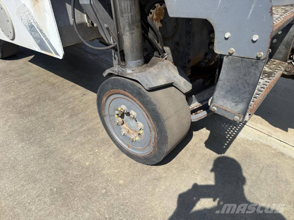 Wirtgen W 50 DC ماكينات الكشط البارد للأسفلت