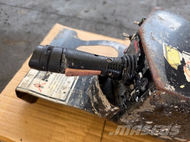 SkyJack SKYJACK SJ6832RT USED ELECTRIC MANIPULATOR Käärtõstukid
