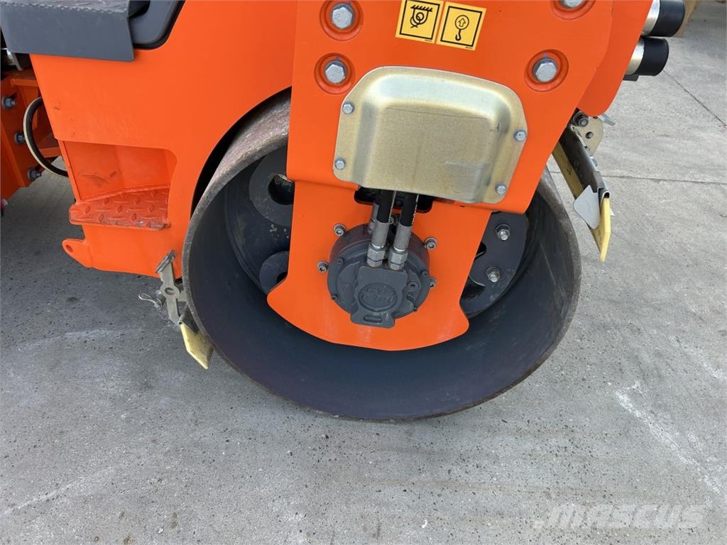 Hamm HD12VV (9036) Pôdne kompaktory