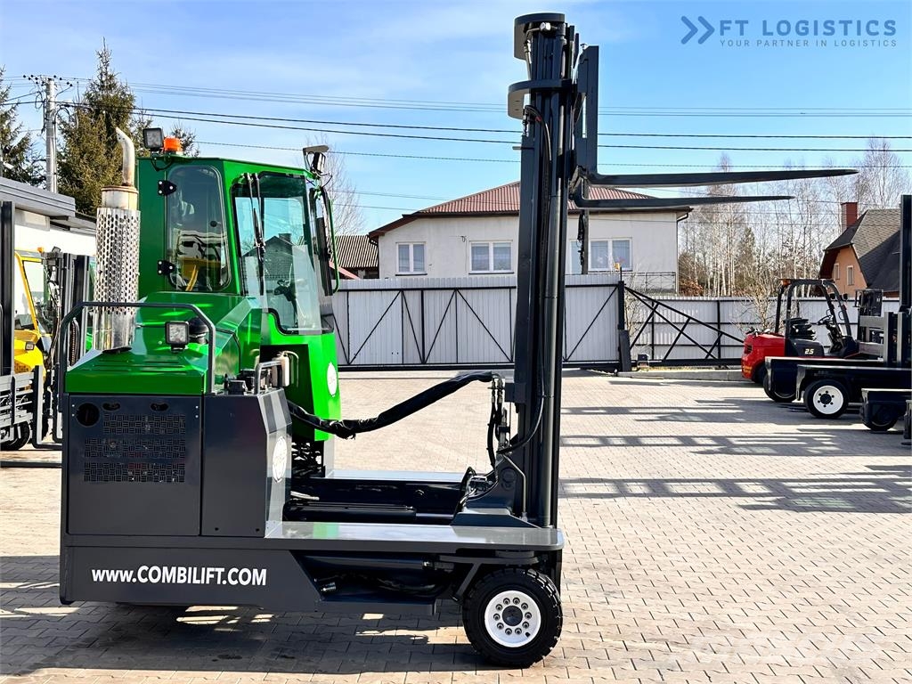 Combilift C4000 / LPG / DUPLEX / 4500MM / FREE LIFT / LIKE N 4-vägstruck