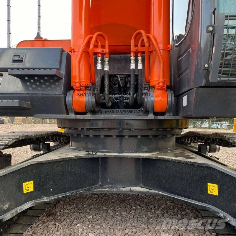 Hitachi ZX 360 Gravemaskiner på larvebånd