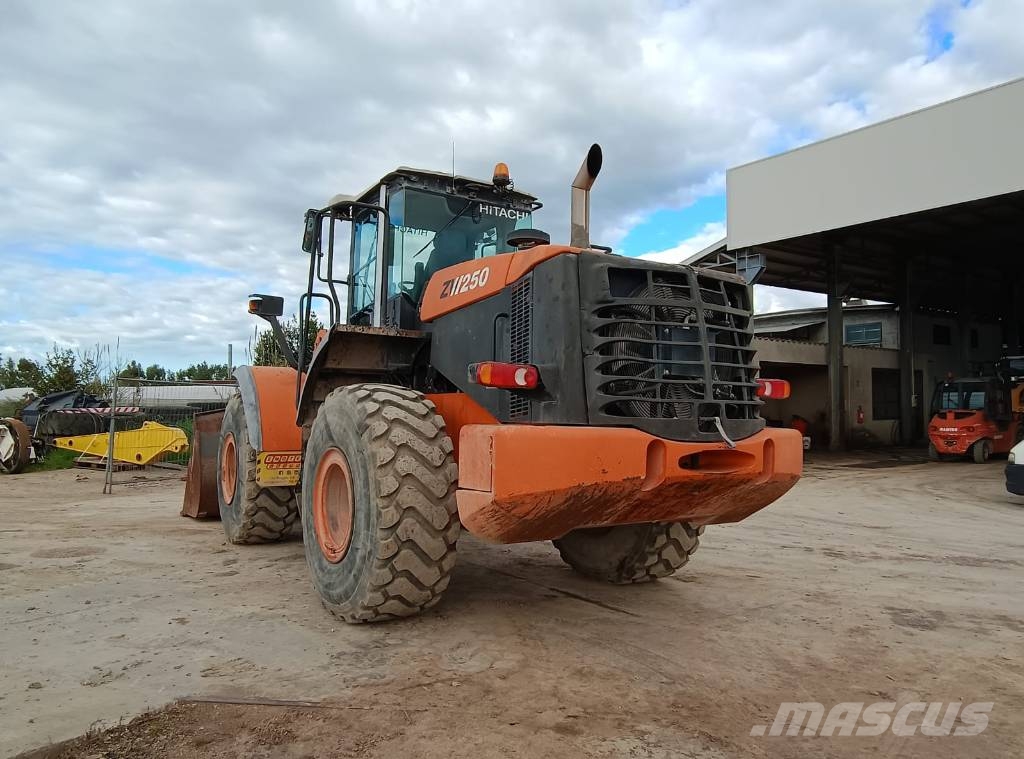 Hitachi ZW 250 Radlader