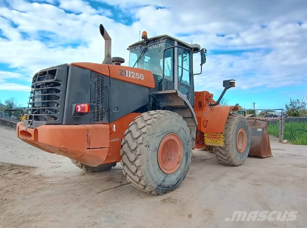 Hitachi ZW 250 Radlader