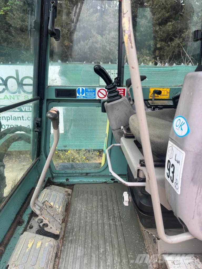 Yanmar B 25 V حفارات صغيرة أقل من 7 طن (حفارات صغيرة)