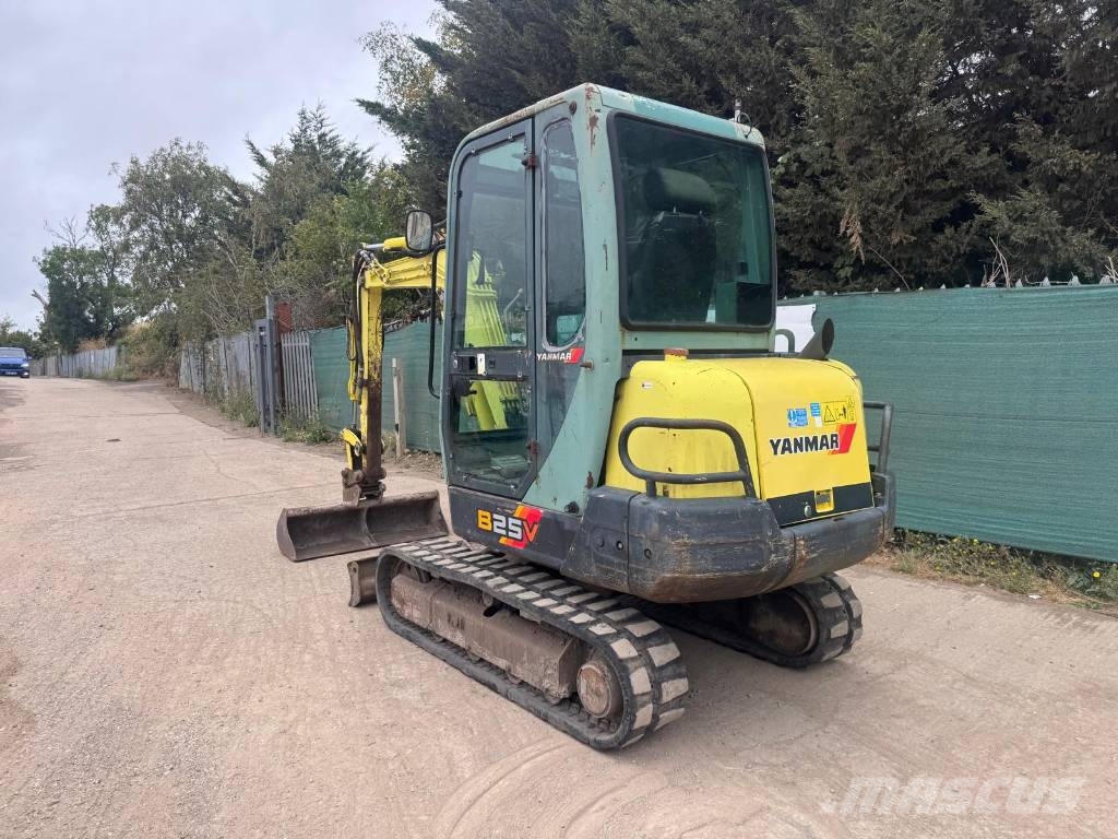 Yanmar B 25 V حفارات صغيرة أقل من 7 طن (حفارات صغيرة)