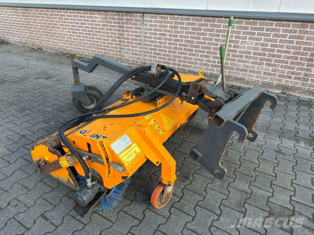 GiANT Veegmachine Barredoras