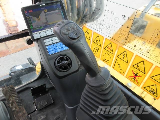 Komatsu PW118 MR-11 Lastik tekerli ekskavatörler