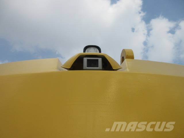 Komatsu PW118 MR-11 Lastik tekerli ekskavatörler