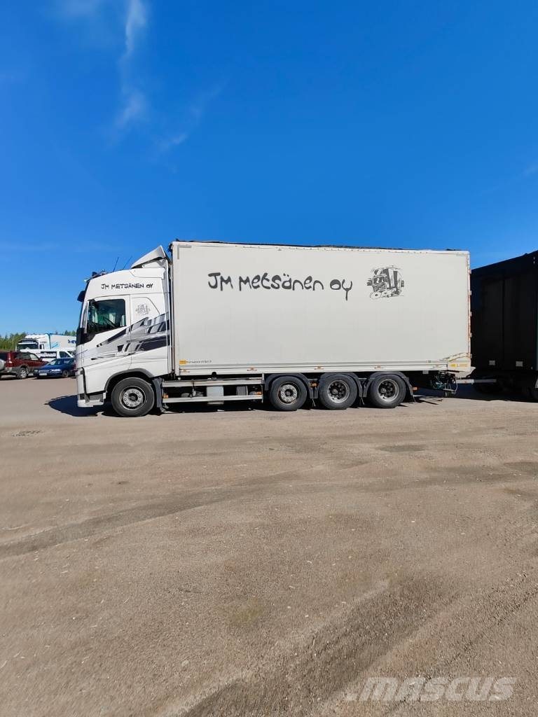 Volvo FH 13 540 Camion pour copeaux de bois