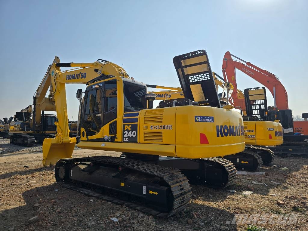 Komatsu PC 240 LC-8 حفارات زحافة