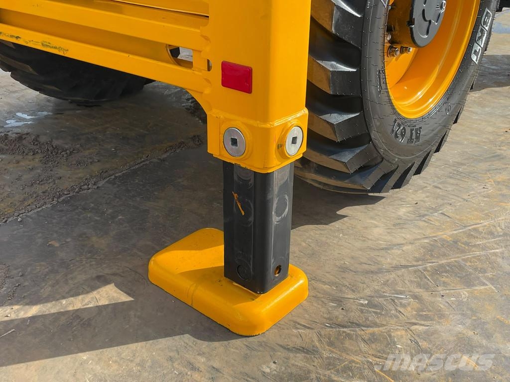 JCB 3DX 4WD hammerlines Graaf-laadcombinaties