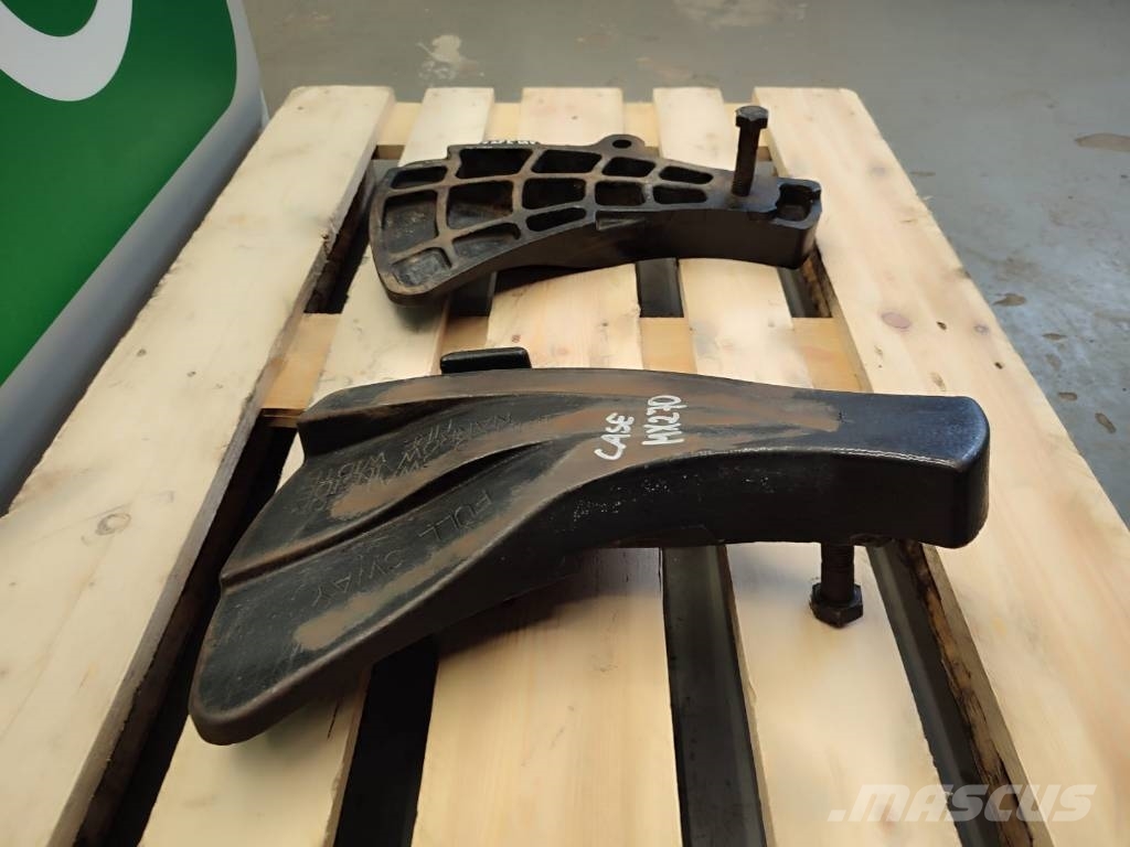 Case IH MX270Lower lashing arm of the rear linkage293790A4 吊桿和鏟斗
