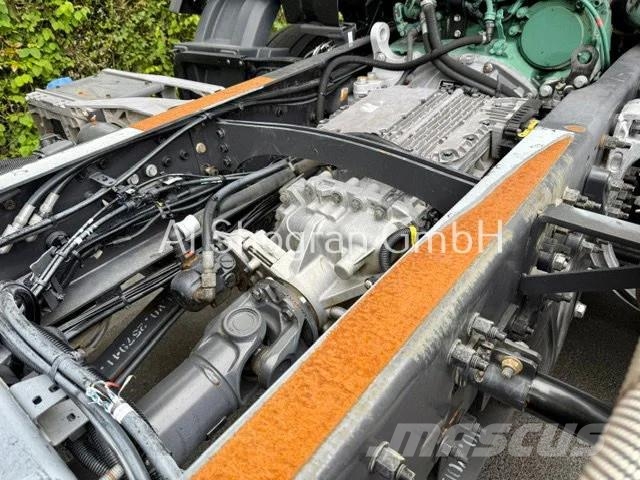 Volvo FM 410 / 8x4 / Blatt - Luft / Eu6 Kuorma-autoalustat