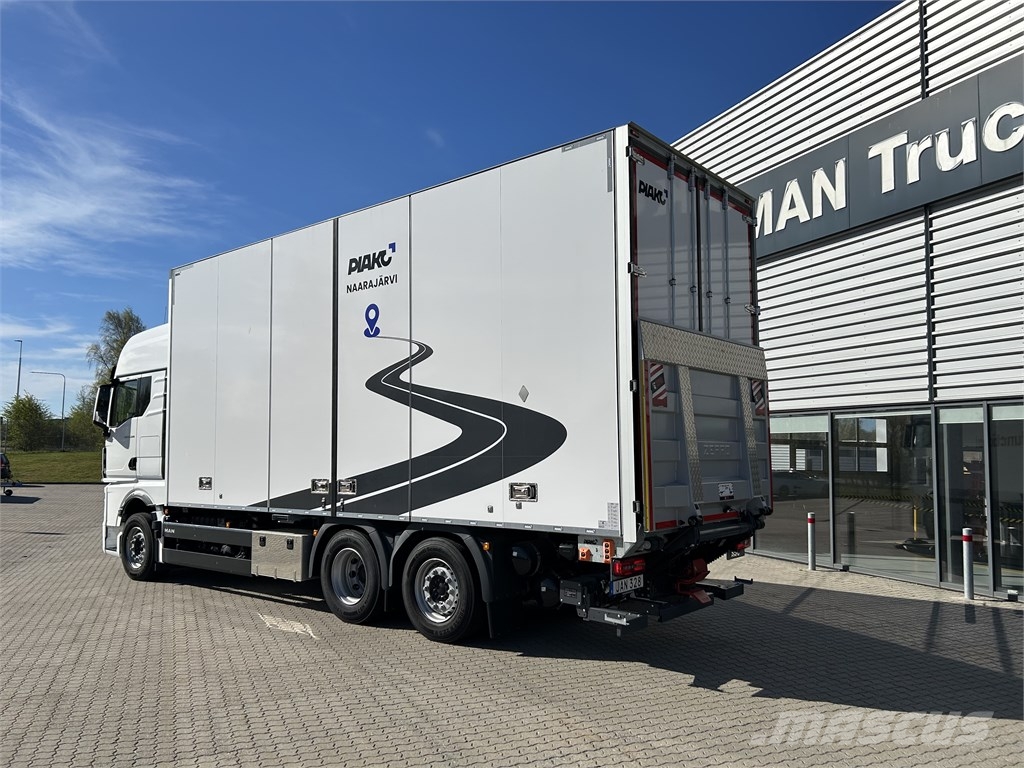 MAN TGX 28.520 Sanduk kamioni