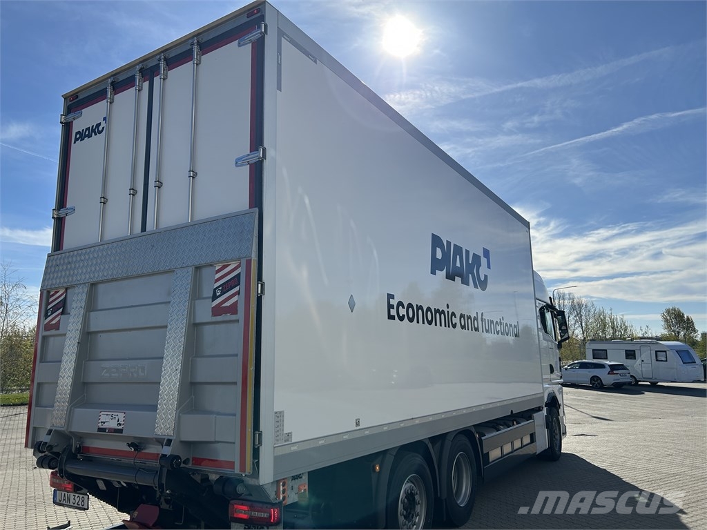 MAN TGX 28.520 Sanduk kamioni