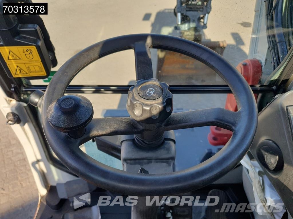 Takeuchi TB295 W Excavadoras de ruedas