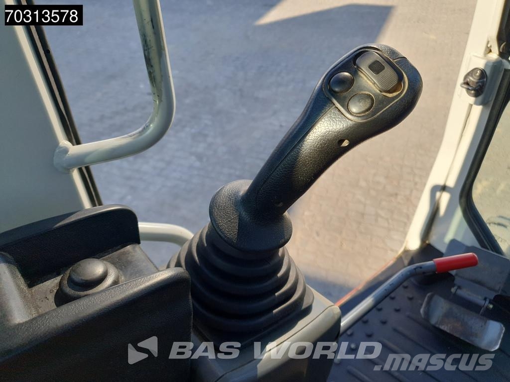 Takeuchi TB295 W Excavadoras de ruedas