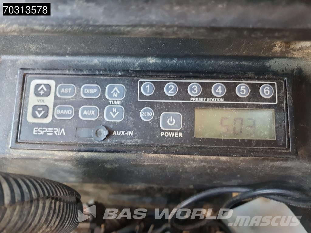 Takeuchi TB295 W Excavadoras de ruedas