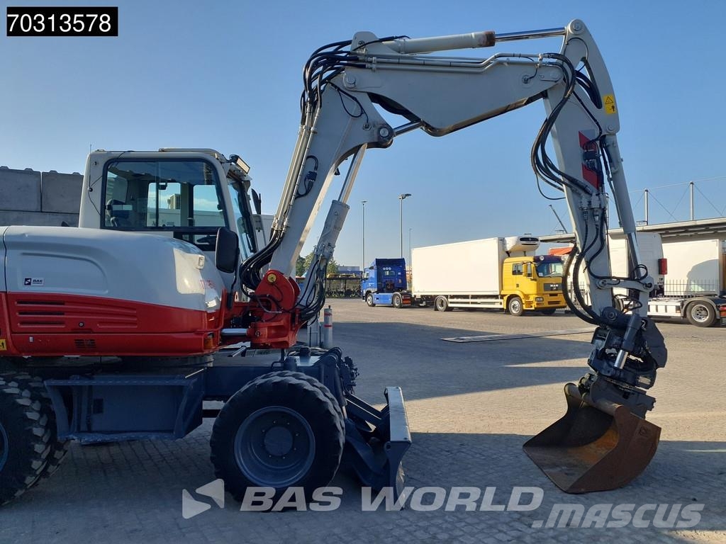 Takeuchi TB295 W Excavadoras de ruedas
