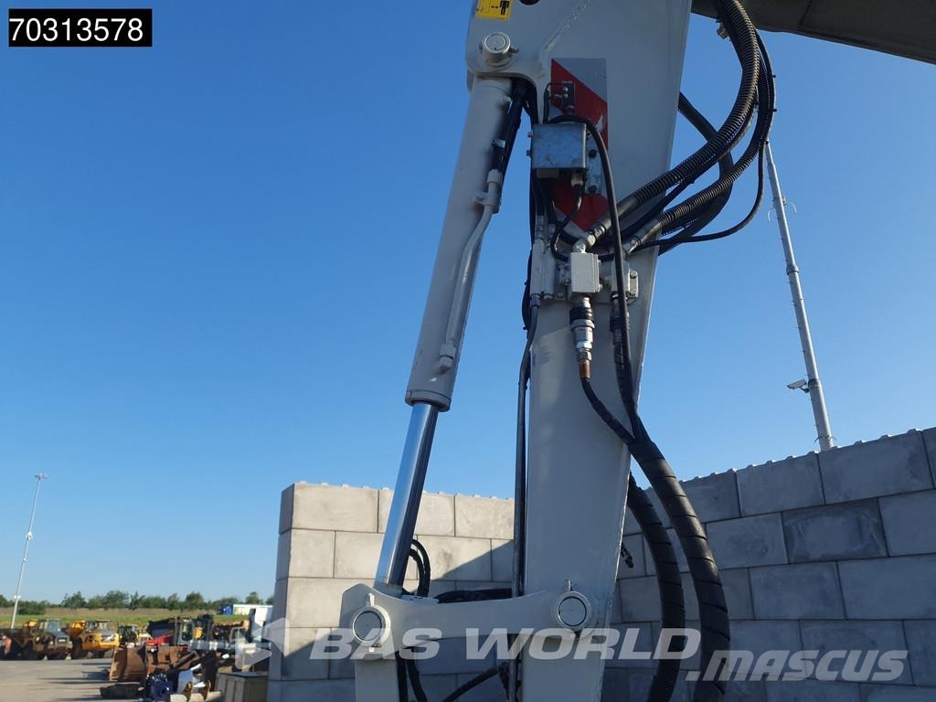 Takeuchi TB295 W Excavadoras de ruedas