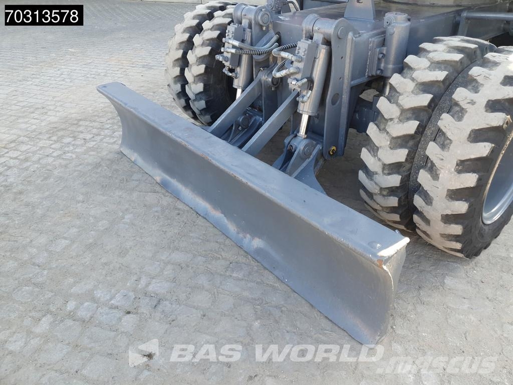 Takeuchi TB295 W Excavadoras de ruedas