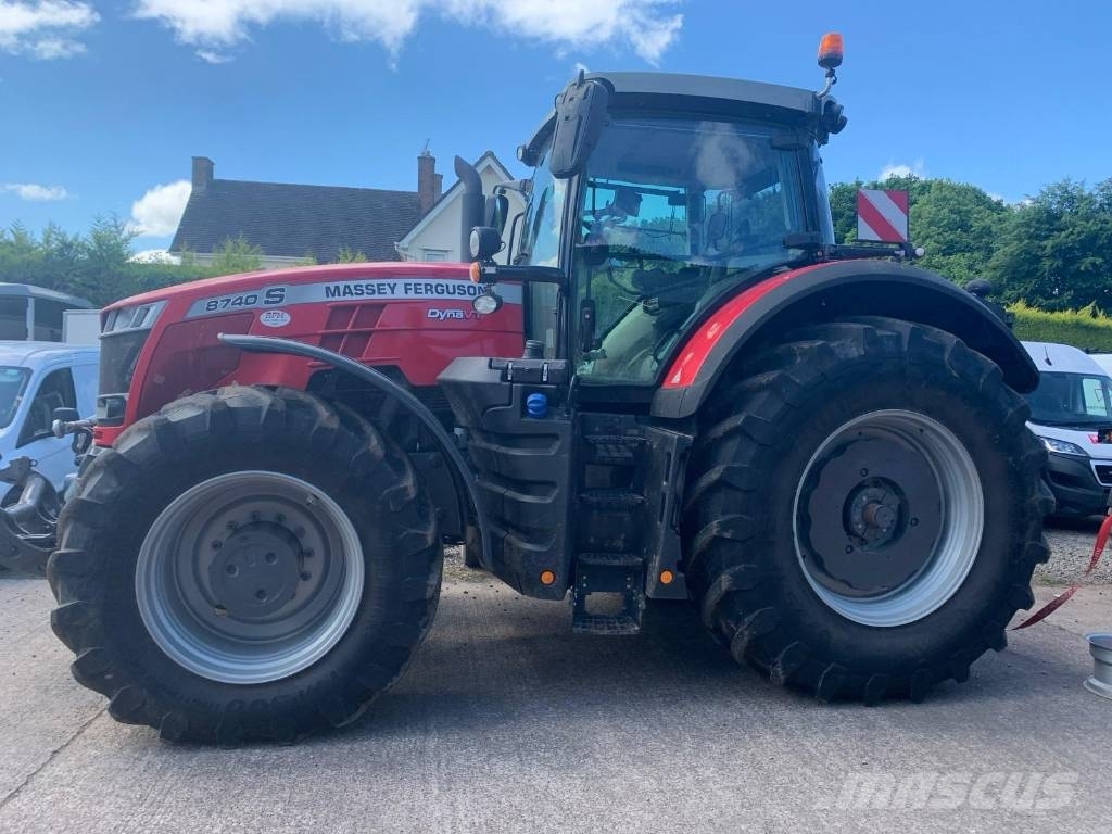 Massey Ferguson 8740S Tractores